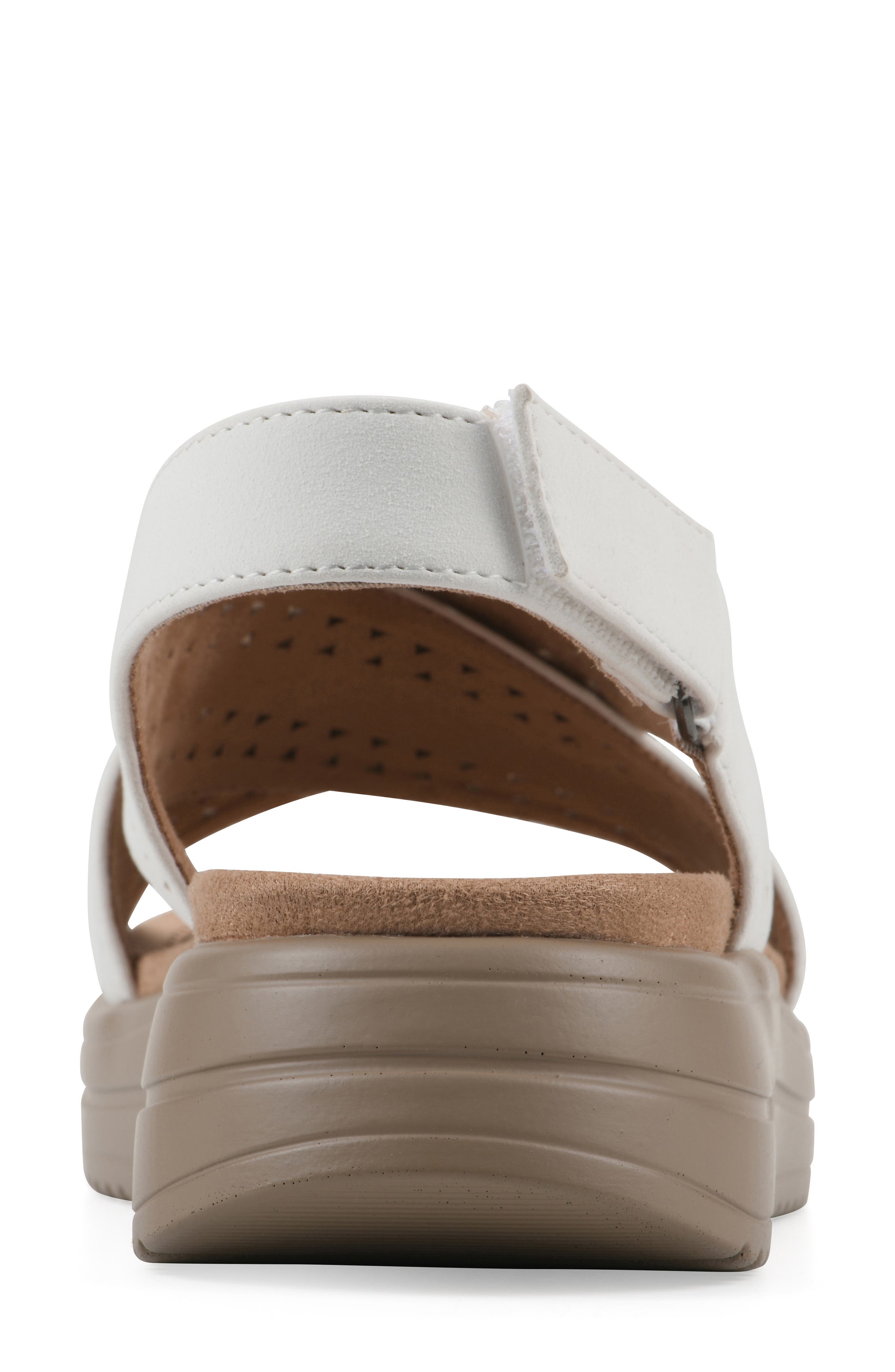 CLIFFS BY WHITE MOUNTAIN Haniya Flatform Sandal, Alternate, color, White/ Nubuck