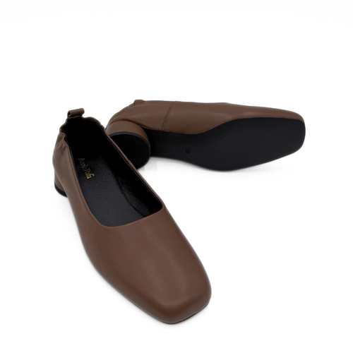 Amie Rafa Planner Block Kitten Heel In Brown