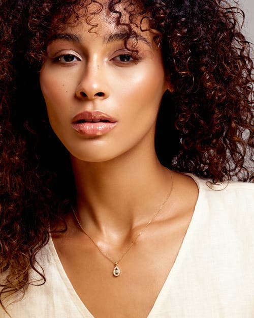 Zarux Grace Teardrop Necklace In Gold