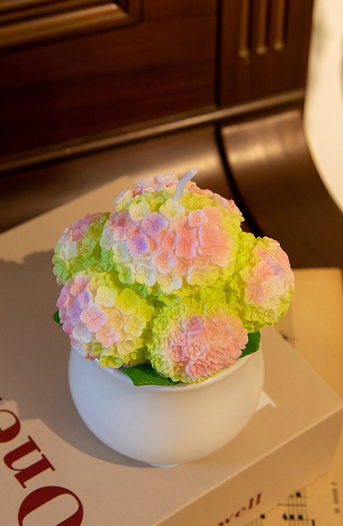 Southlake Gifts Hydrangea Candle In Green
