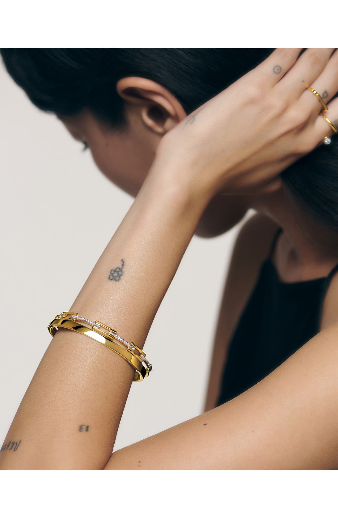 Женские аксессуары Monica Vinader Lab Grown Diamond Signature Bangle — фото 2