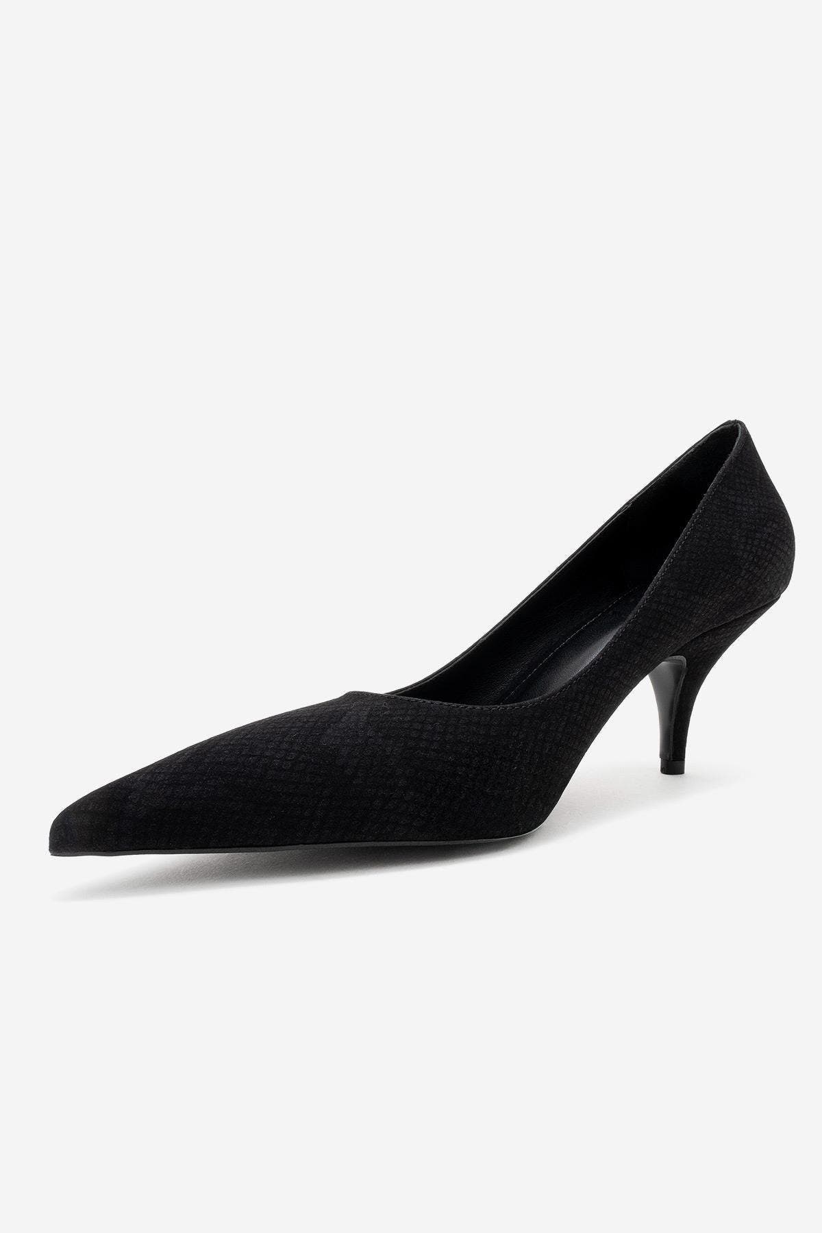 Prologue Shoes Marcus Pointed Toe Pump, Alternate, color, Black Pattern