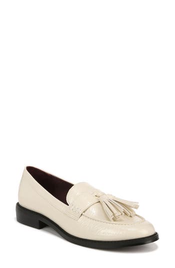 Franco Sarto Carolyn Low Tassel Loafer In Neutral