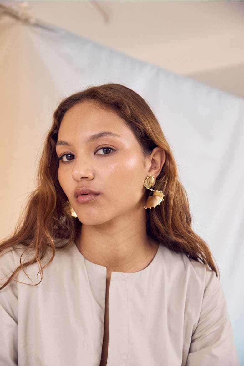 Ziwa Kubwa Earrings, Alternate, color, Gold