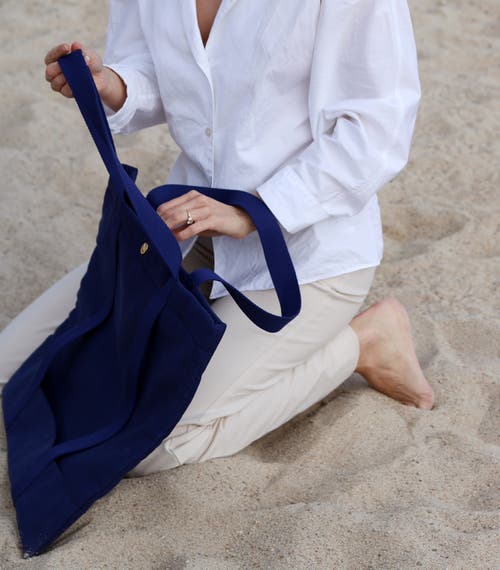 Lastelier Parakalo Cotton Canvas Bag In Blue
