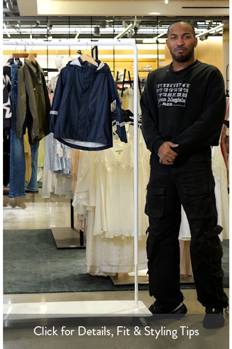 Lampi Raincoat video