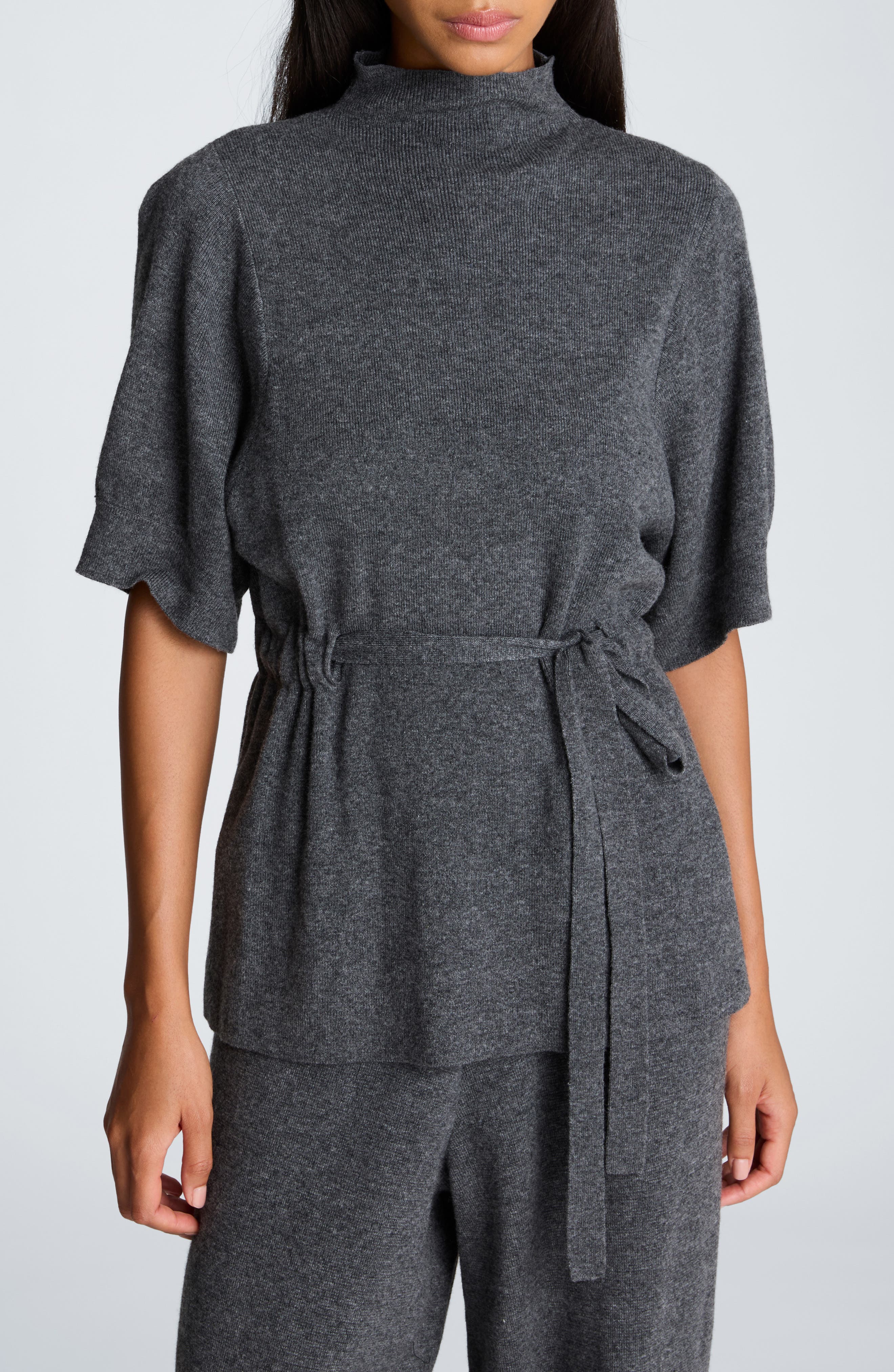 DARK HEATHER GREY