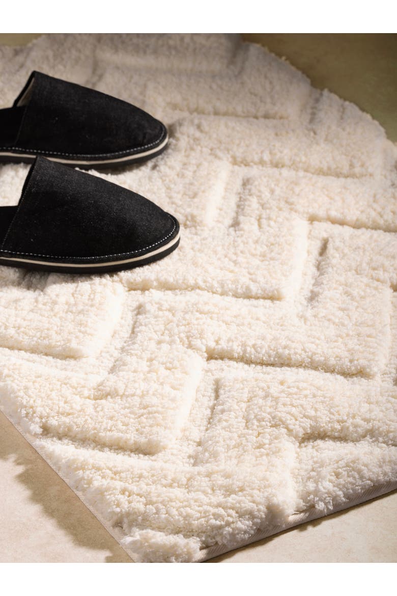 Vantaa Bath Mat 24"X36", Alternate, color, Ivory