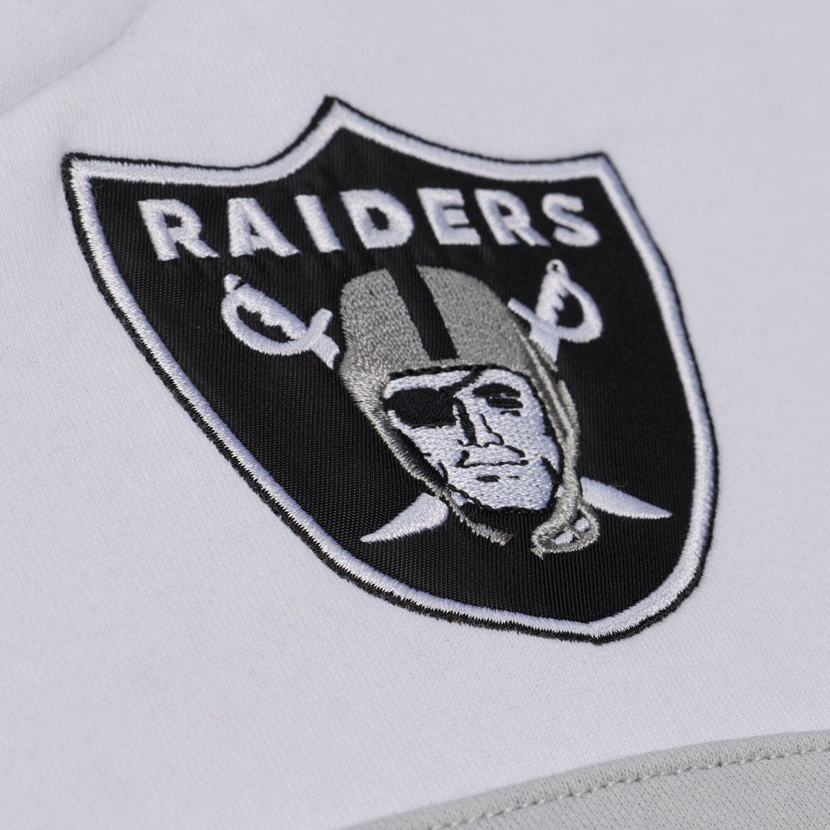Mitchell & Ness Men's Black Mitchell & Ness Las Vegas Raiders Head ...
