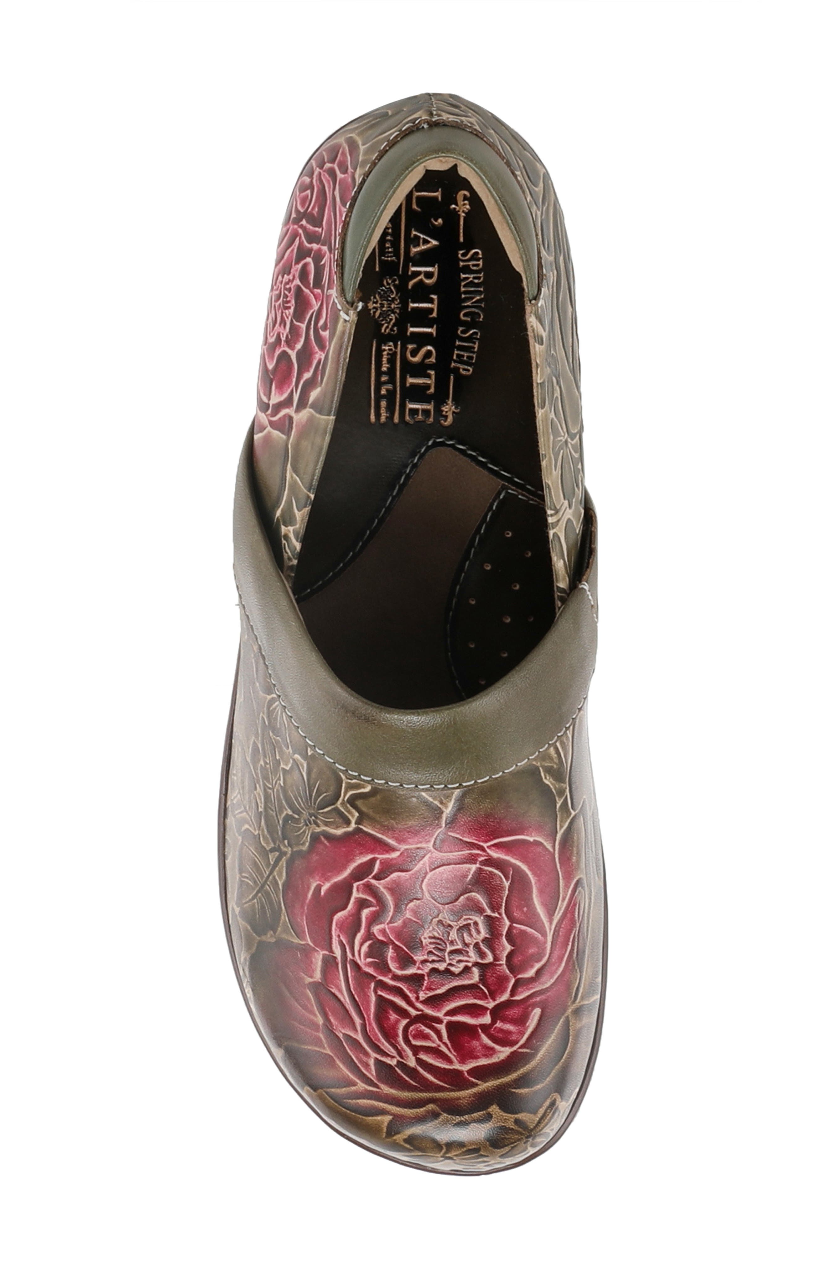 L'Artiste by Spring Step Elkayjay Clog, Alternate, color, Olive Multi