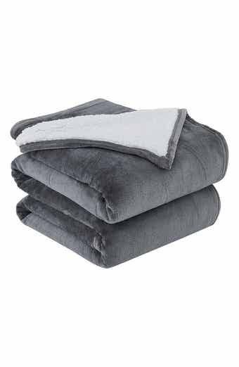 SOUTHSHORE FINE LINENS Microfleece Faux Shearling Lined Reversible Throw Blanket - 50" x 70"