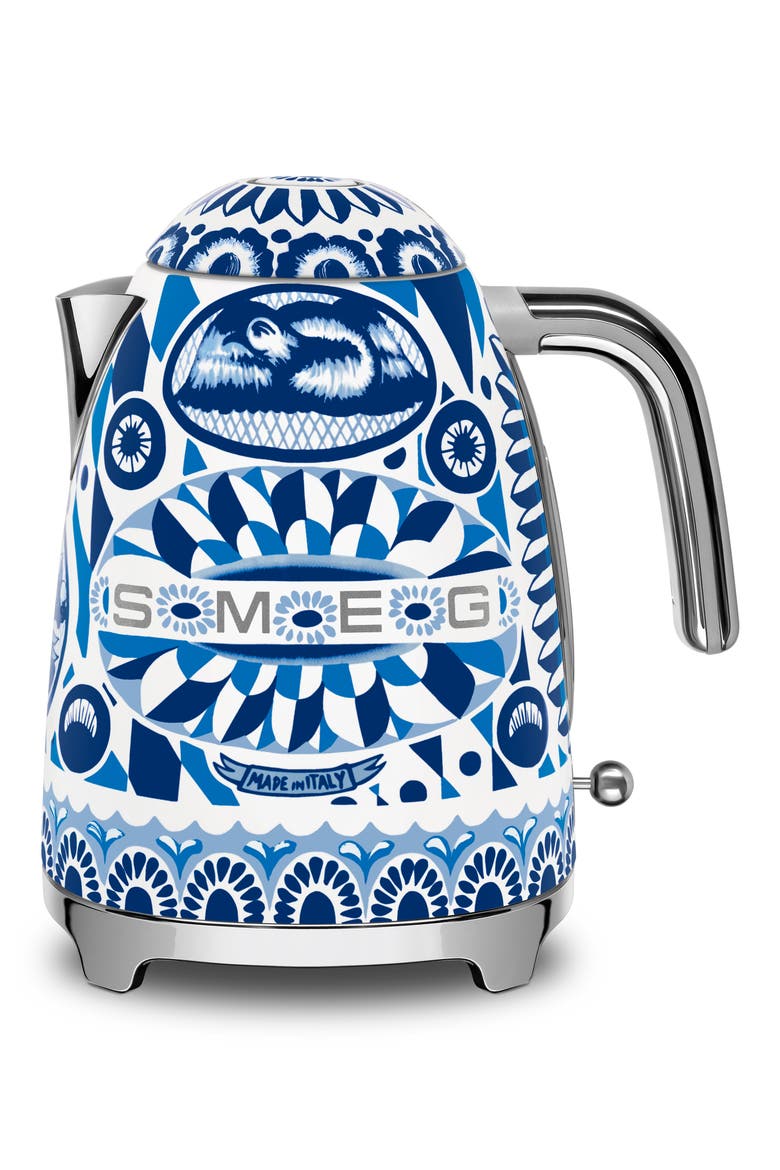 x Dolce & Gabbana Blu Mediterraneo '50s Style 7-Cup Electric Kettle, Main, color, BLU MEDITERRANEO