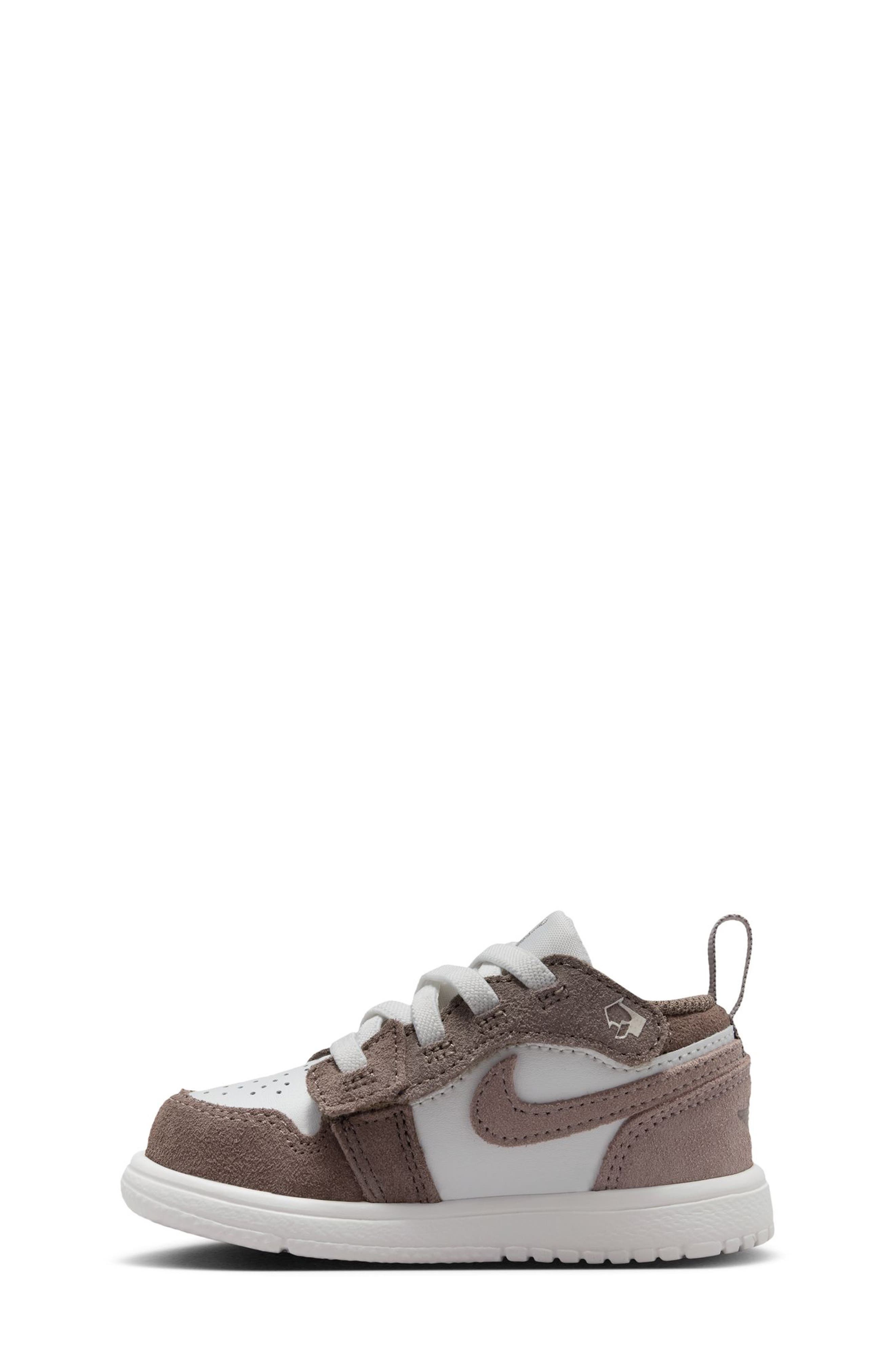 Jordan Kids' Air Jordan 1 Low Alt Sneaker — фото 7