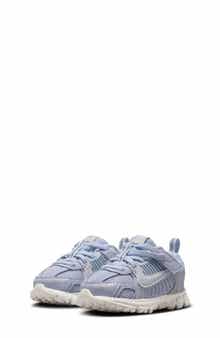 Kids' Vomero 5 Sneaker