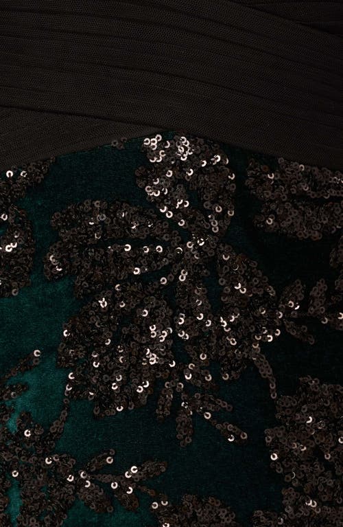 Aidan Mattox Sequin Velvet Sleeveless Cocktail Dress In Green