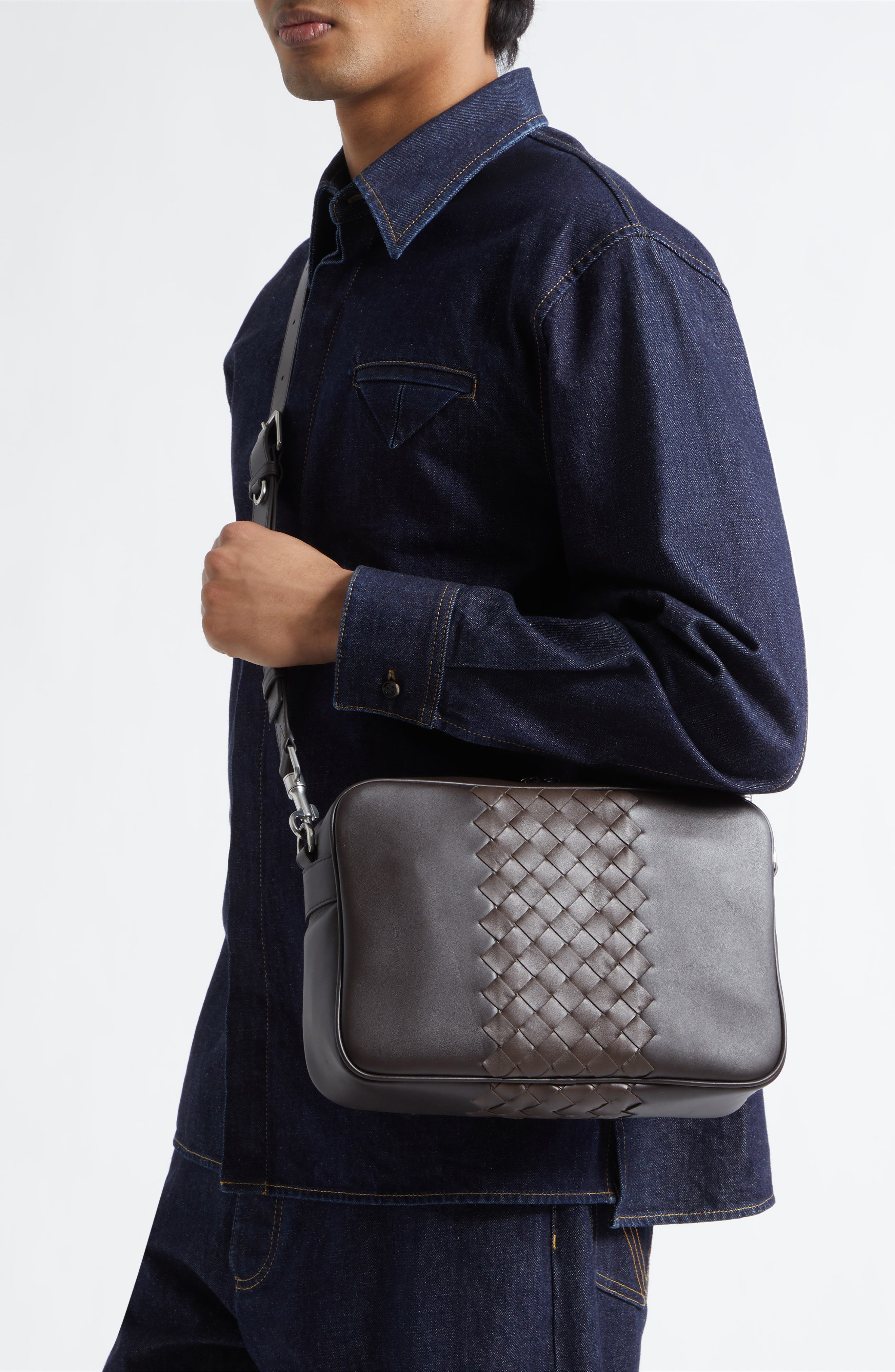 Bottega Veneta Smooth & Intrecciato Leather Camera Crossbody Bag, Alternate, color, 2104 Fondant/ Old Wood-Sil