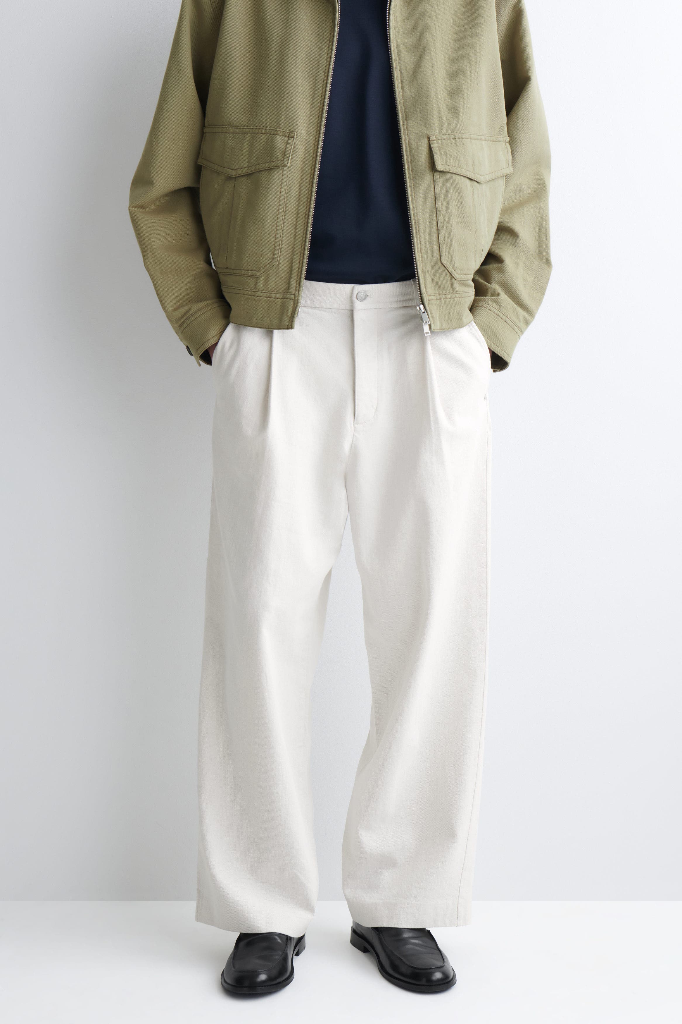 Pleated Wide-Leg Denim Pants - image 4