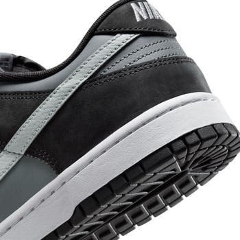 Dunk Low Retro Basketball Shoe