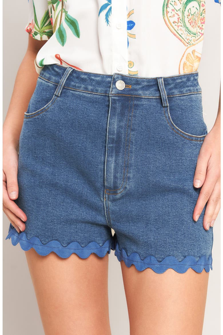 Scalloped Hem Denim Shorts, Alternate, color, MEDIUM INDIGO