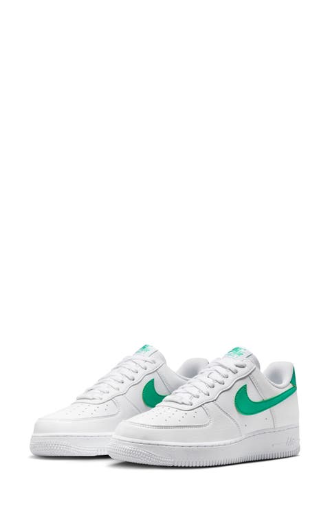 Air Force 1 '07 SE Sneaker (Women)