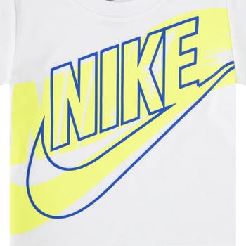On The Move T-Shirt & Shorts Set