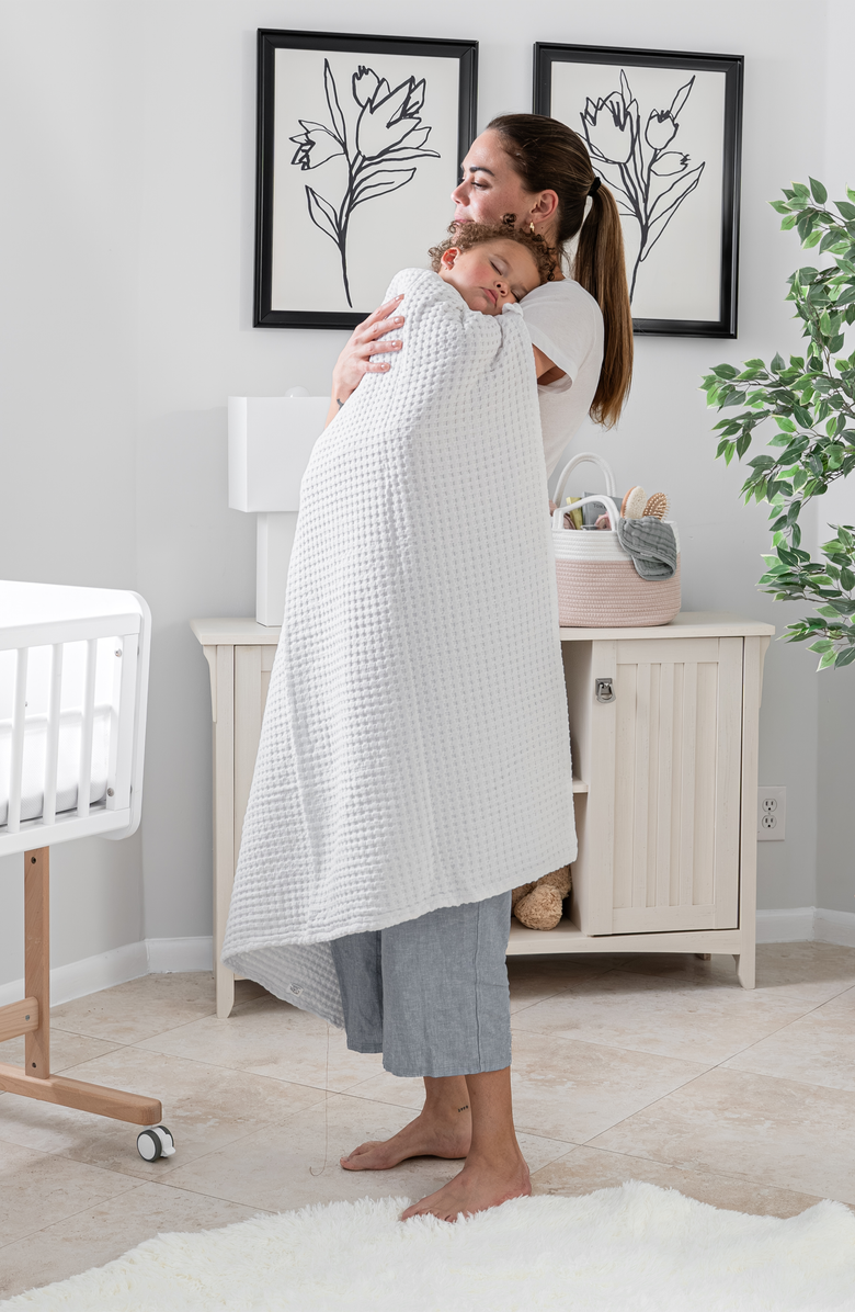 Comfy Cubs Baby Waffle Blankets, Alternate, color, White