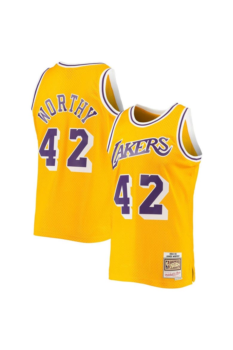 Men's Mitchell & Ness James Worthy Gold Los Angeles Lakers 1984-85 Hardwood Classics Swingman Jersey, Alternate, color, Gold