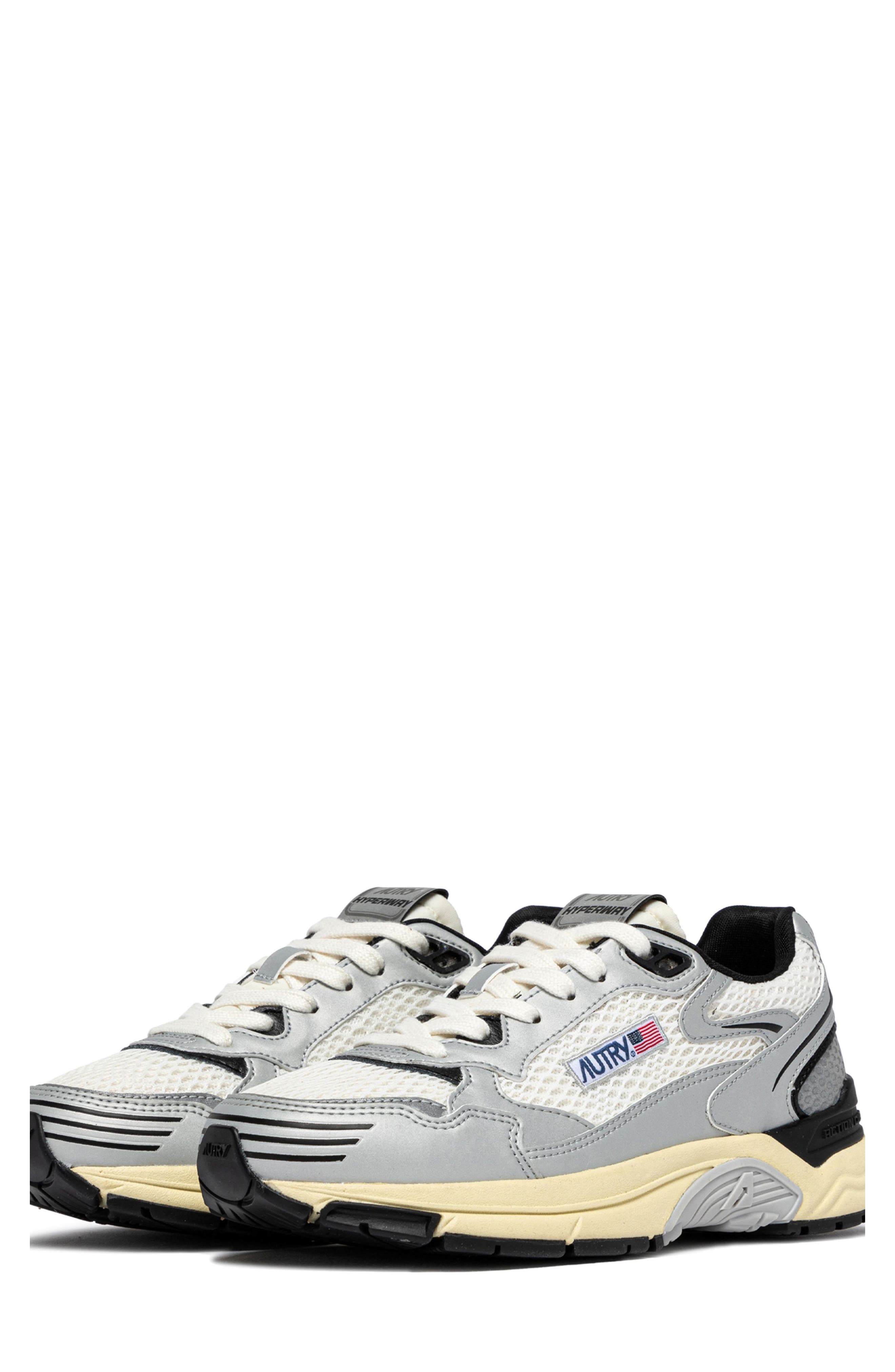 AUTRY Hyperway Low Sneaker, Main, color, Silver/ Black