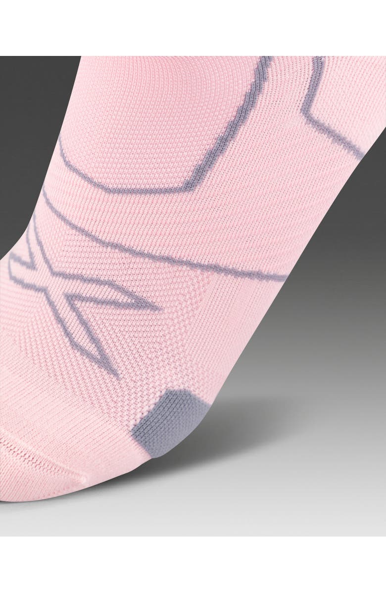 2XU Vectr Cushion No Show Socks, Alternate, color, Dusty Pink/Grey