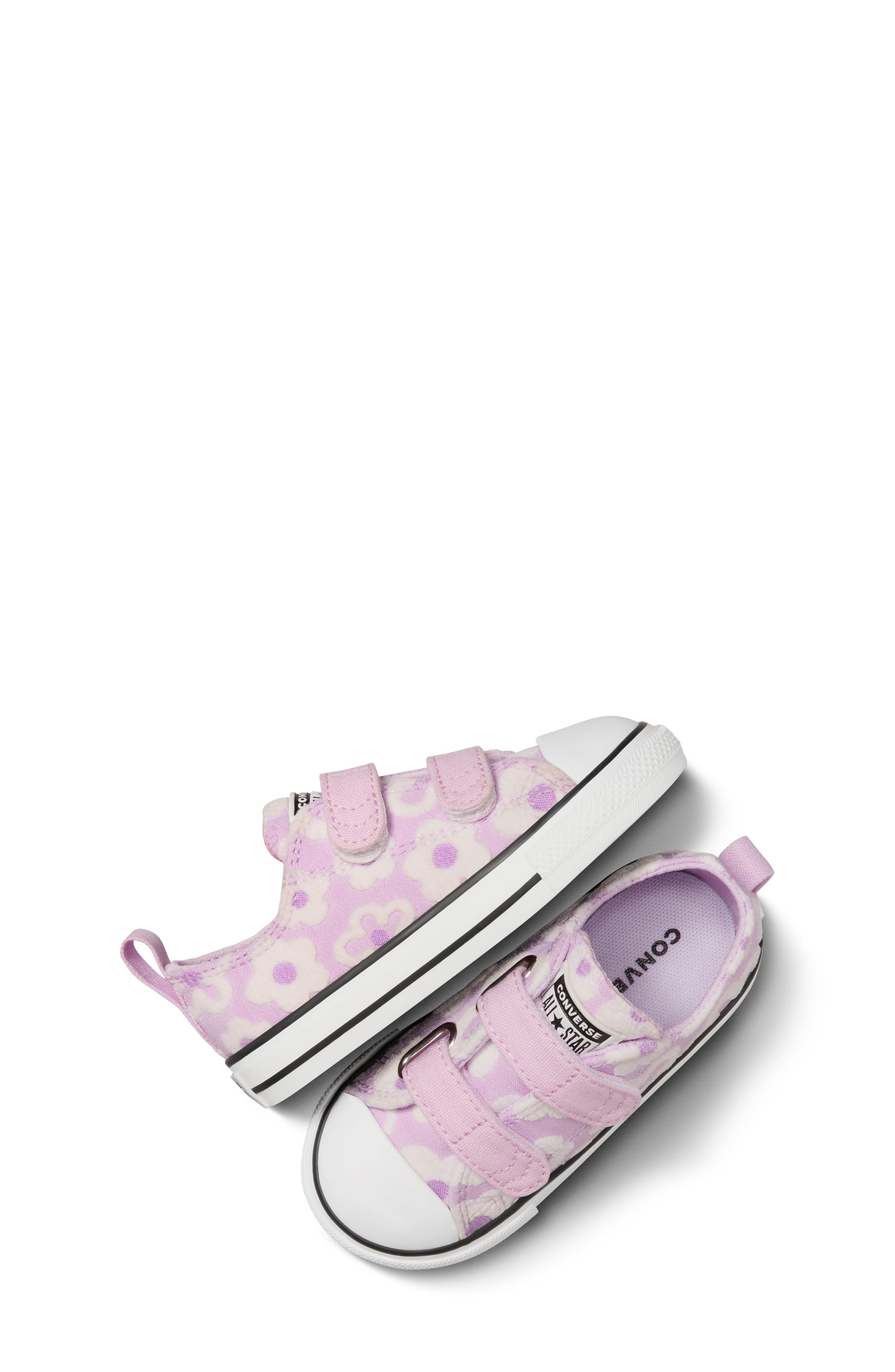 Converse Kids
 Chuck Taylor<sup
®</sup
 All Star<sup
®</sup
 2V Sneaker, Alternate, color, Stardust Lilac/White/Black