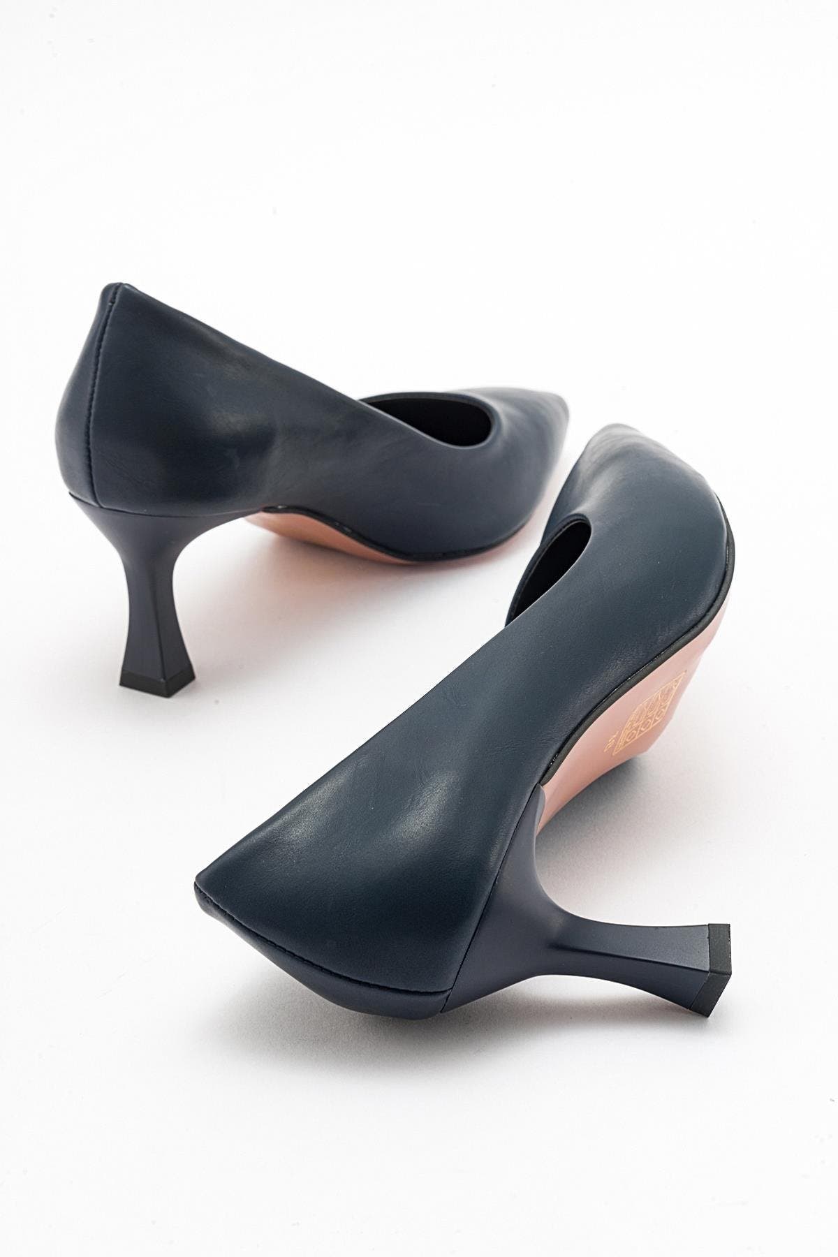 Pedra Pointed Toe Pump, Alternate, color, Navy