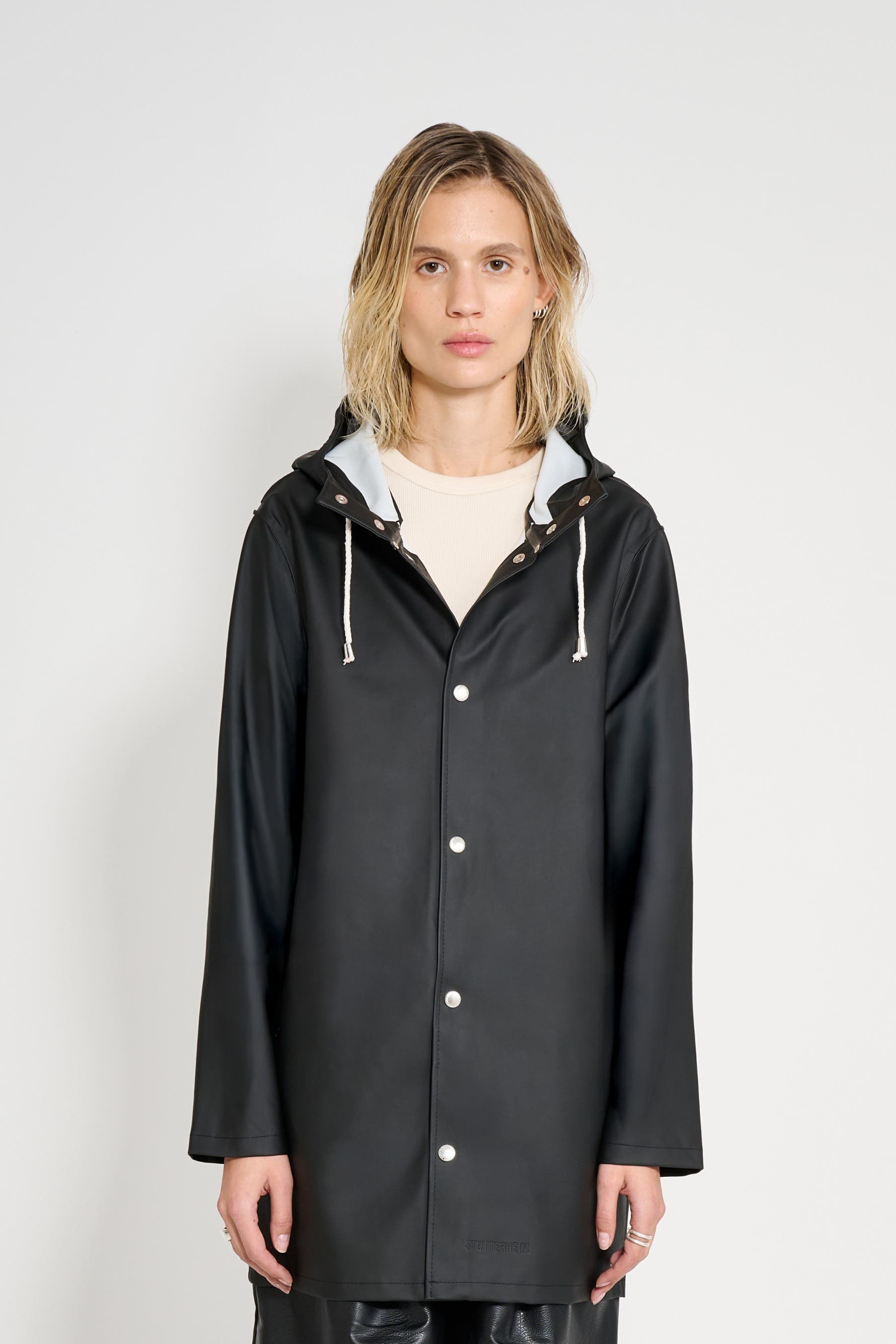Stutterheim Stockholm Long Sleeve Hooded Raincoat (Men) | Nordstrom