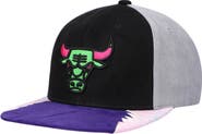 Mitchell & Ness Men's Mitchell & Ness Black/Pink Chicago Bulls Day 5 Snapback Hat