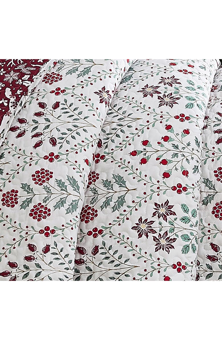SOUTHSHORE FINE LINENS Holiday Harmony Oversize Quilt Set, Alternate, color, Holiday Harmony