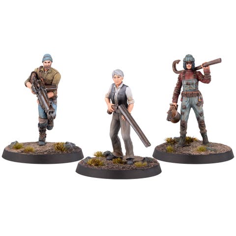 3 Resin Figures & Bases, Unpainted