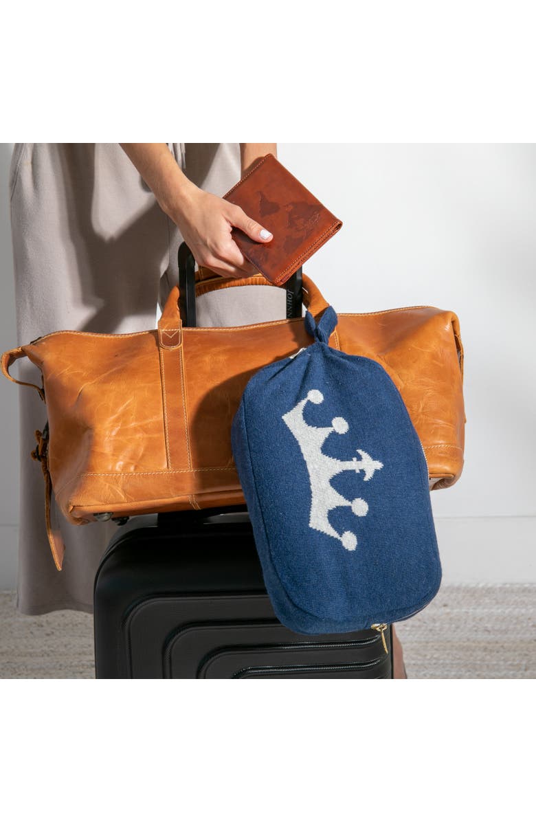 Pink Lemonade Queen Bee Organic Cotton Travel Blanket and Eye Mask Set, Alternate, color, Navy