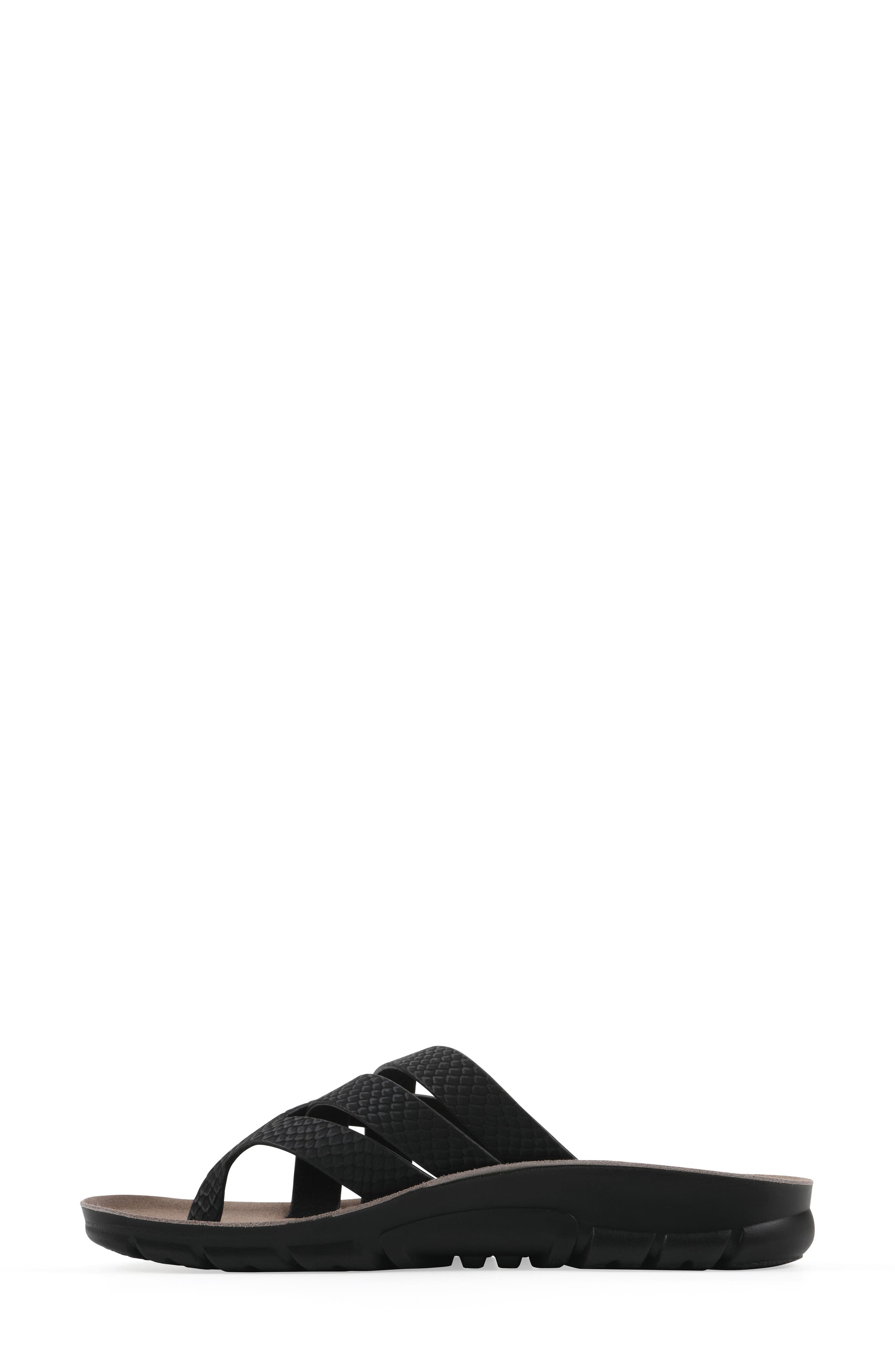 CLIFFS BY WHITE MOUNTAIN Bertina Sandal, Alternate, color, Black