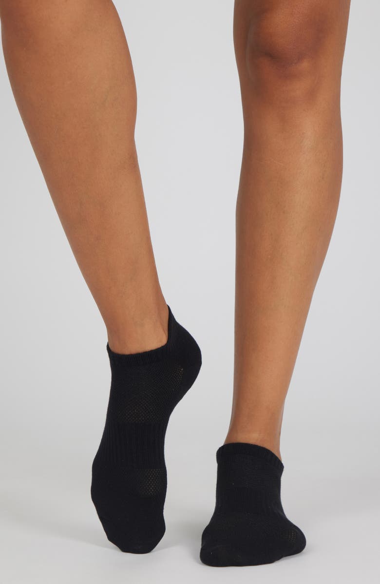 YOGALICIOUS 3-Pack Pilates Socks, Alternate, color,