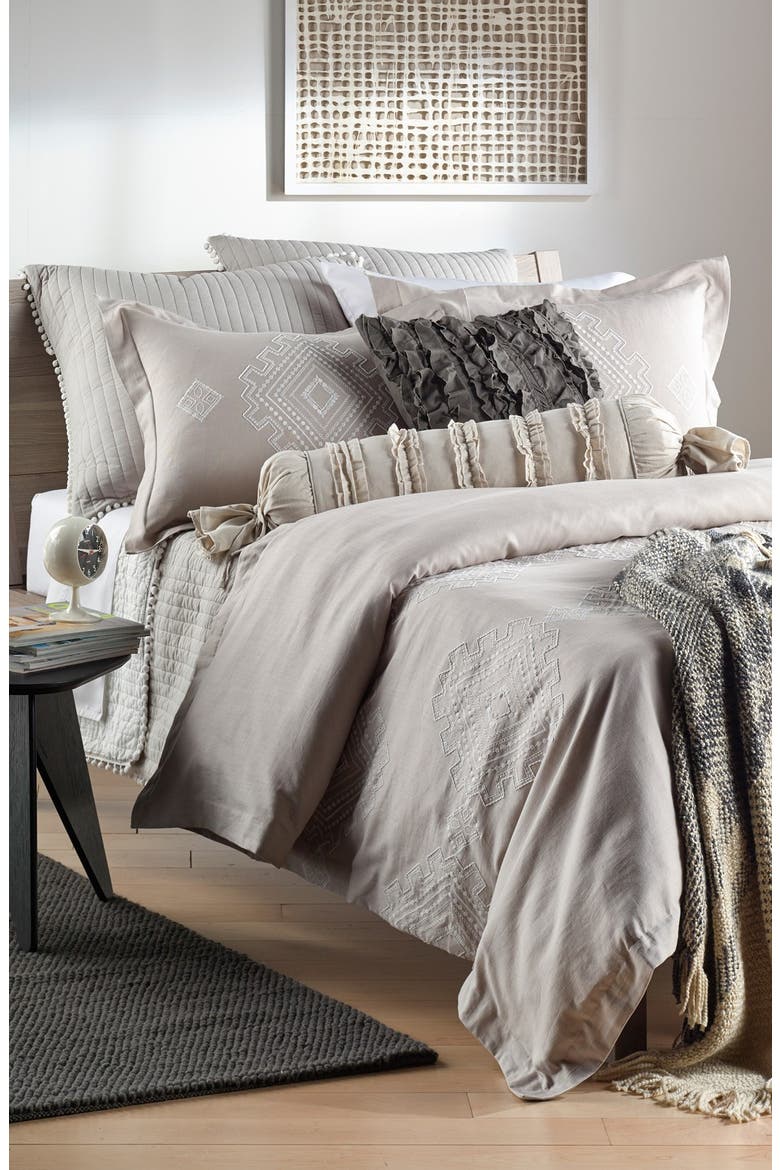'Pom Pom' Reversible Quilt, Alternate, color, TAUPE