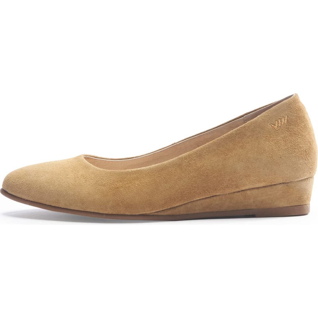 Viscata Roma Suede Flats In Neutral