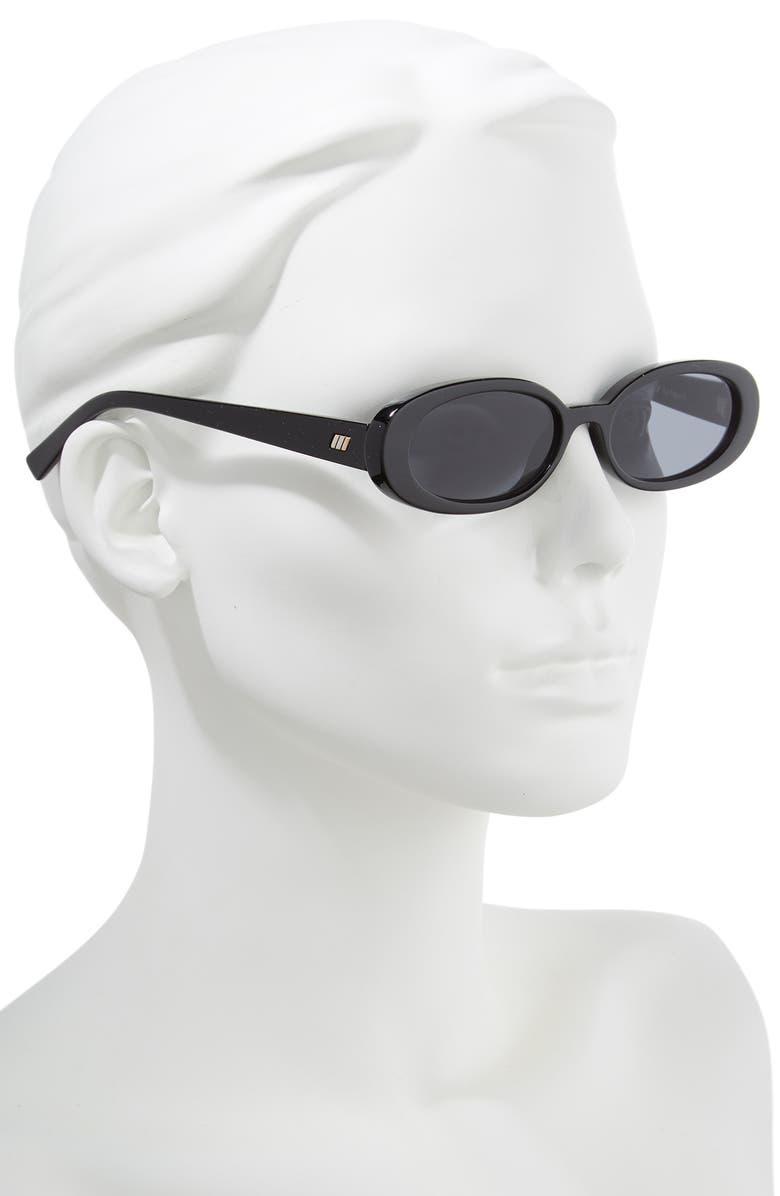Le Specs Outta Love 51mm Oval Sunglasses, Alternate, color, Black / Smoke Mono