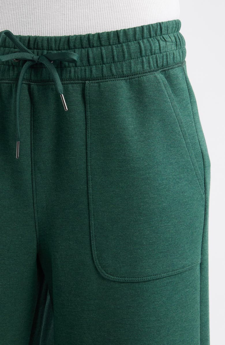 Caslon<sup>®</sup> Patch Pocket Pull-On Relaxed Ankle Straight Leg Pants, Alternate, color, Green Pinecone