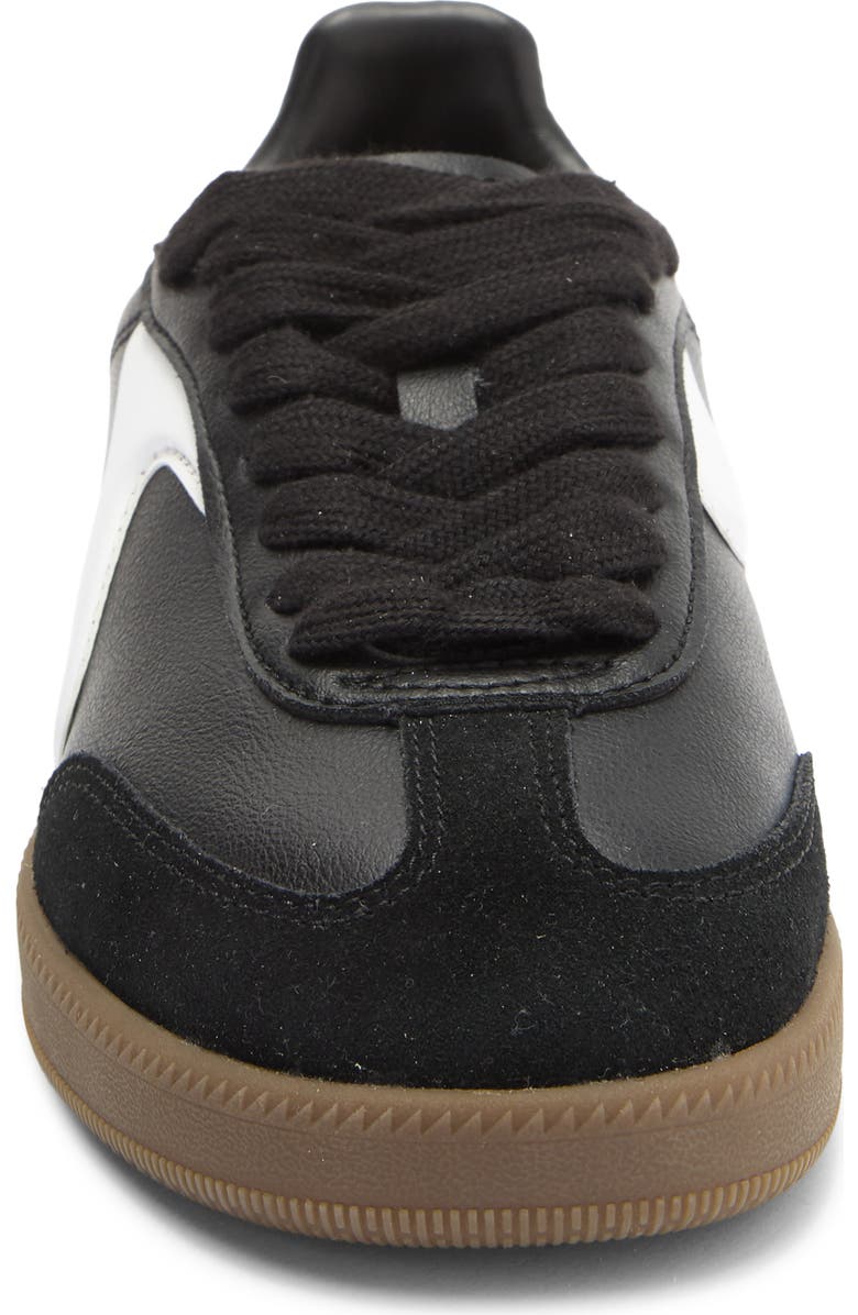 SKECHERS Kids' Hotshot Junior Varsity Sneaker, Alternate, color, Black/ White