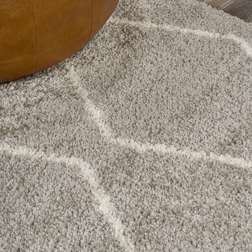 Jonathan Y Catala Moroccan Diamond Shag Area Rug In Gray/ivory