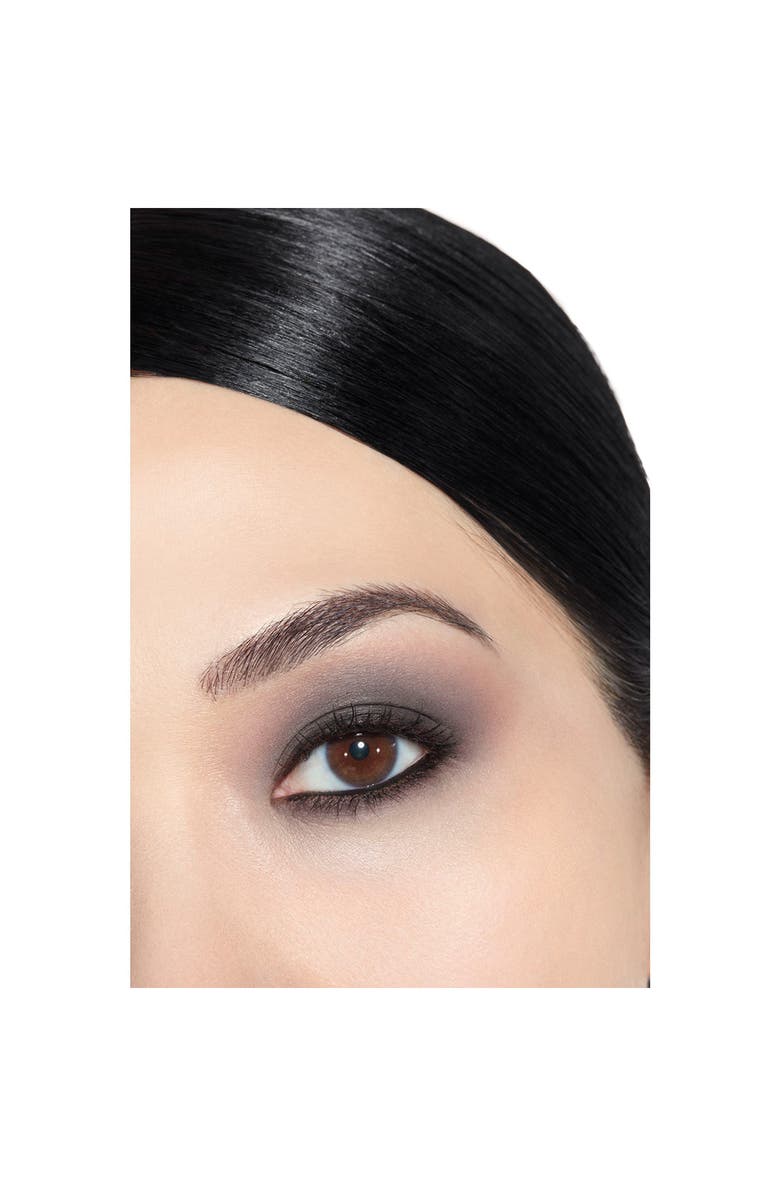 CHANEL OMBRE ESSENTIELLE Multi-Use Longwearing Eyeshadow, Alternate, color, 246 Black
