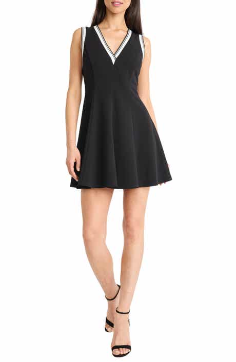 Donna Morgan V-Neck Fit & Flare Dress