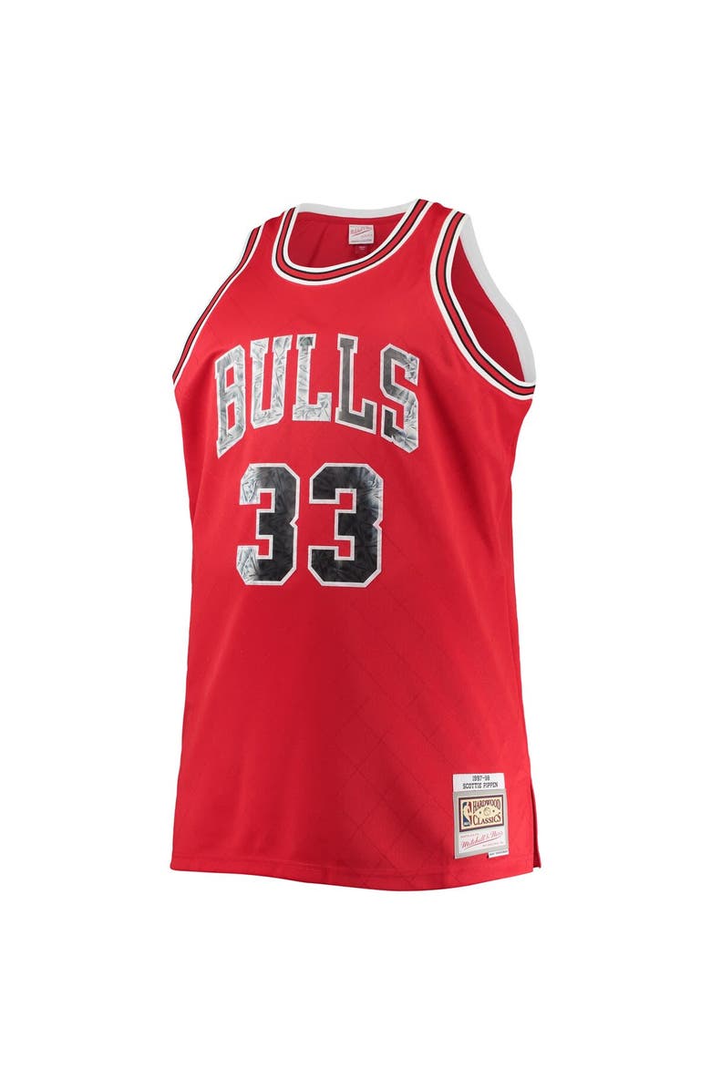 Mitchell & Ness Men's Mitchell & Ness Scottie Pippen Red Chicago Bulls Big & Tall 1997/98 NBA 75th Anniversary Diamond Swingman Jersey, Alternate, color, 