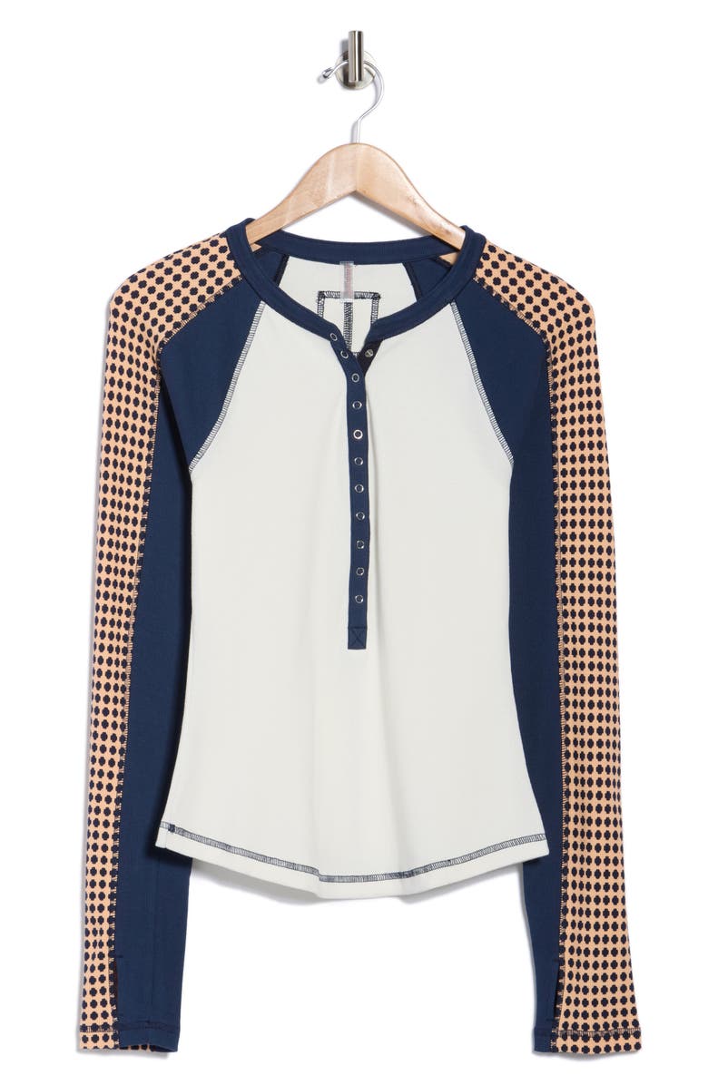 Kick Off Print Henley