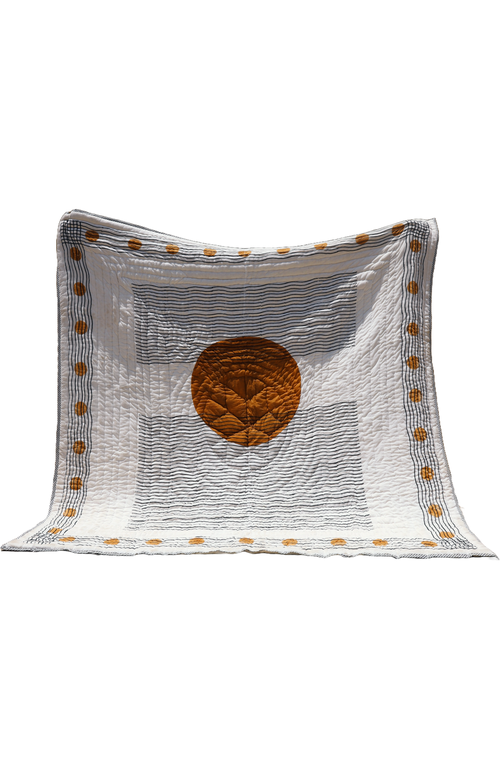Cqc La Ascension Quilt In Gray