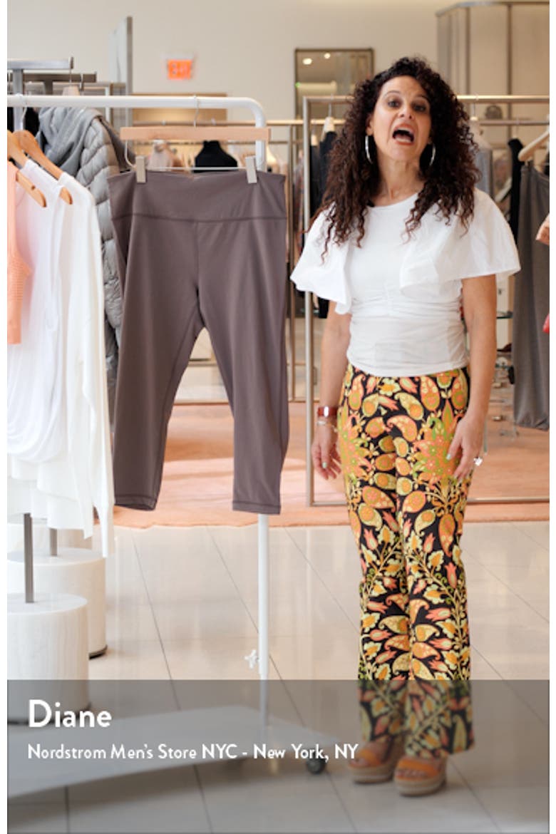 Studio Lite Crop Leggings video
